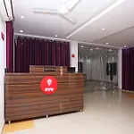 Oyo 10198 Hotel Aris