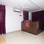 Oyo 10198 Hotel Aris